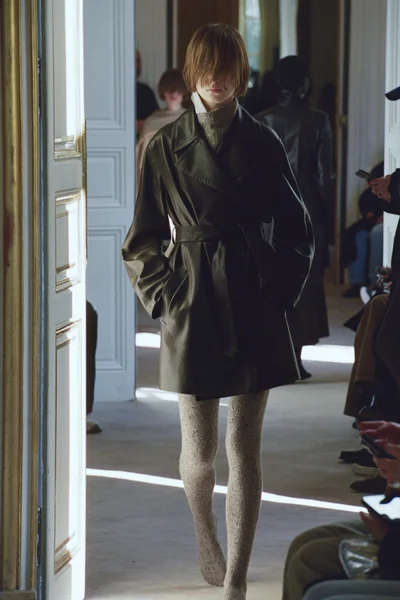 Look 9